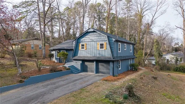 $369,900 | 300 Woodland Drive, Calhoun, GA 30701