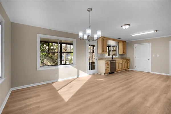 $369,900 | 300 Woodland Drive, Calhoun, GA 30701