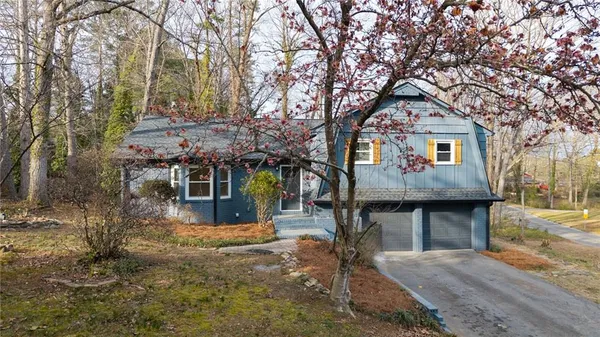 $369,900 | 300 Woodland Drive, Calhoun, GA 30701
