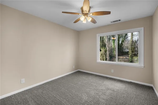 $369,900 | 300 Woodland Drive, Calhoun, GA 30701