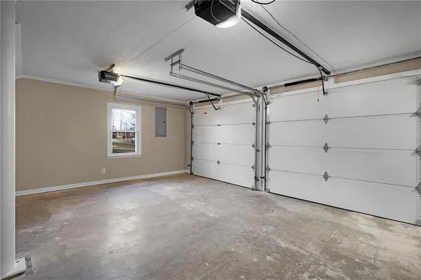 $369,900 | 300 Woodland Drive, Calhoun, GA 30701