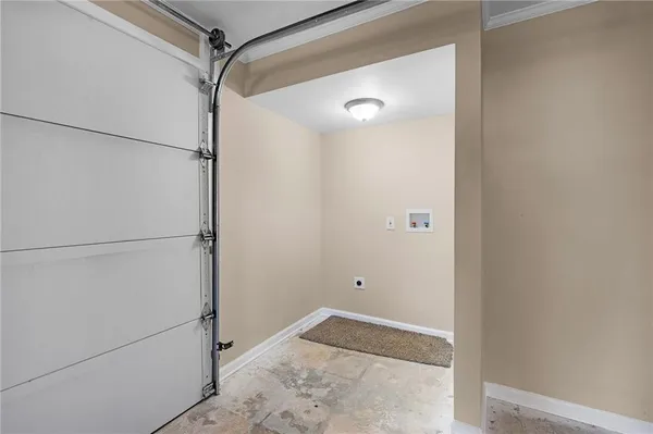 $369,900 | 300 Woodland Drive, Calhoun, GA 30701