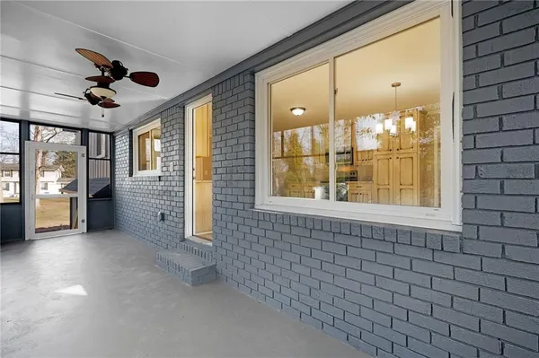 $369,900 | 300 Woodland Drive, Calhoun, GA 30701