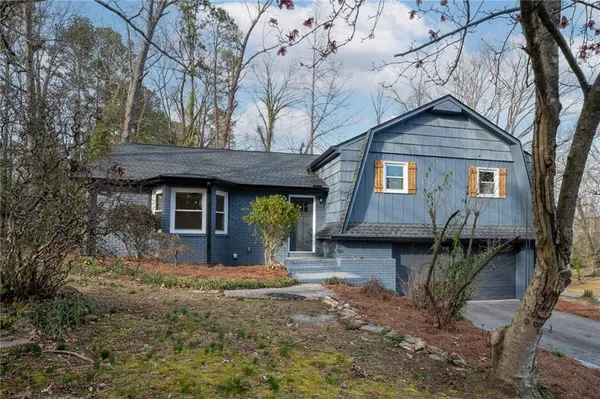 $369,900 | 300 Woodland Drive, Calhoun, GA 30701