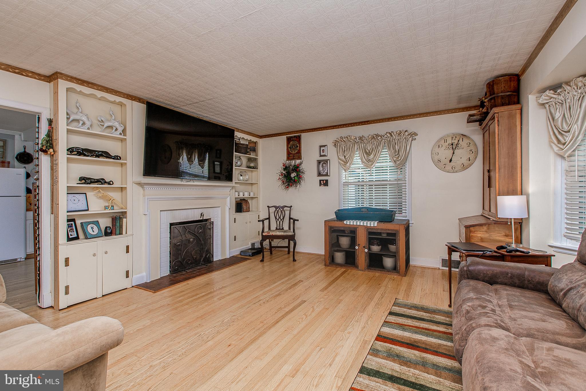 18519 Preston Road Hagerstown, MD 21742 - Photo 12 of 30 Living Room with Fireplace & Built-Ins