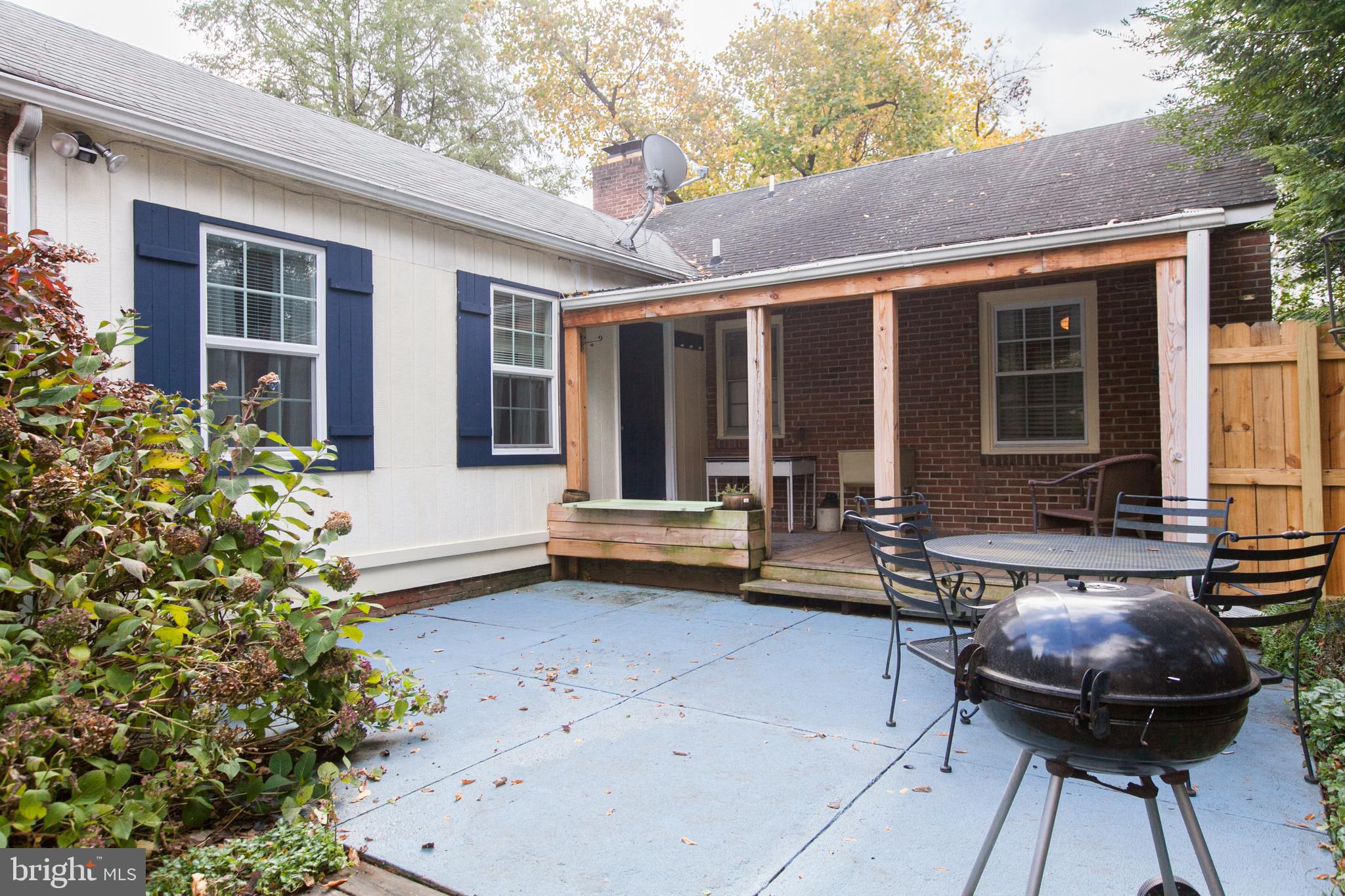 18519 Preston Road Hagerstown, MD 21742 - Photo 24 of 30 Rear Porch/Patio