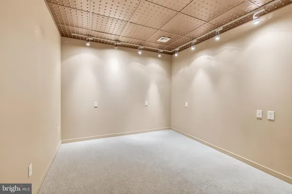 a view of a room with an empty space