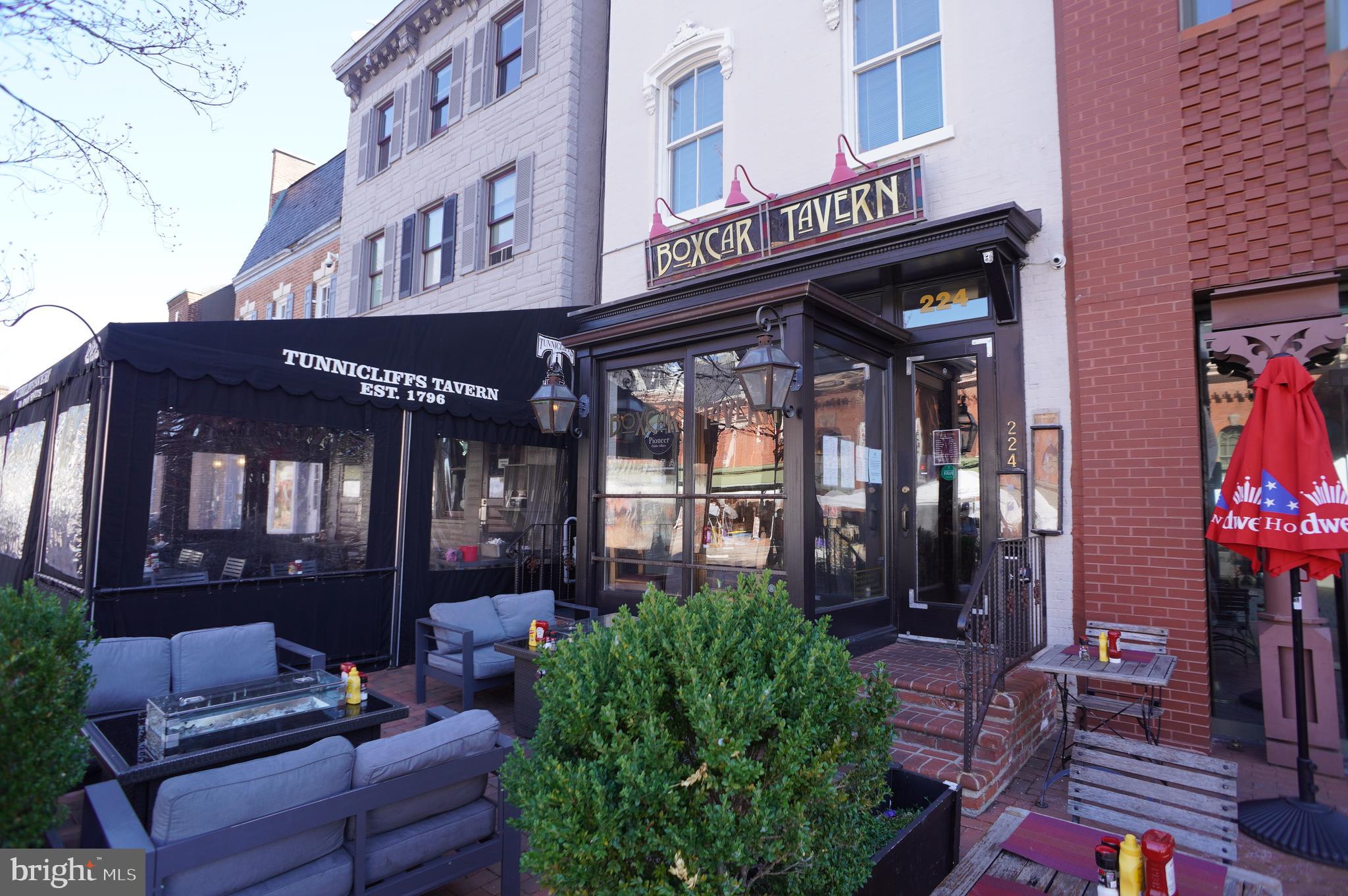 1235 E Street Southeast Washington, DC 20003 - Photo 34 of 43 a view of a building with sitting area