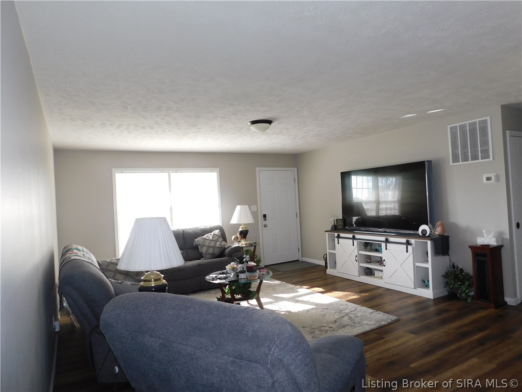 630 North Public Road Salem, IN 47167 - Photo 5 of 18