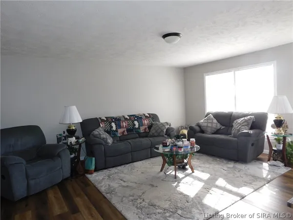 $274,900 | 630 North Public Road, Salem, IN 47167