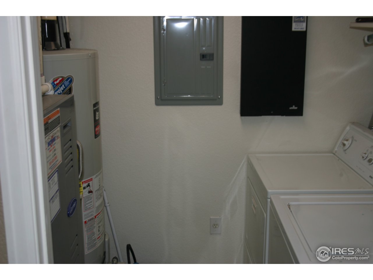 4501 Nelson Road, Unit 2203 Longmont, CO 80503 - Photo 20 of 23 Laundry Room