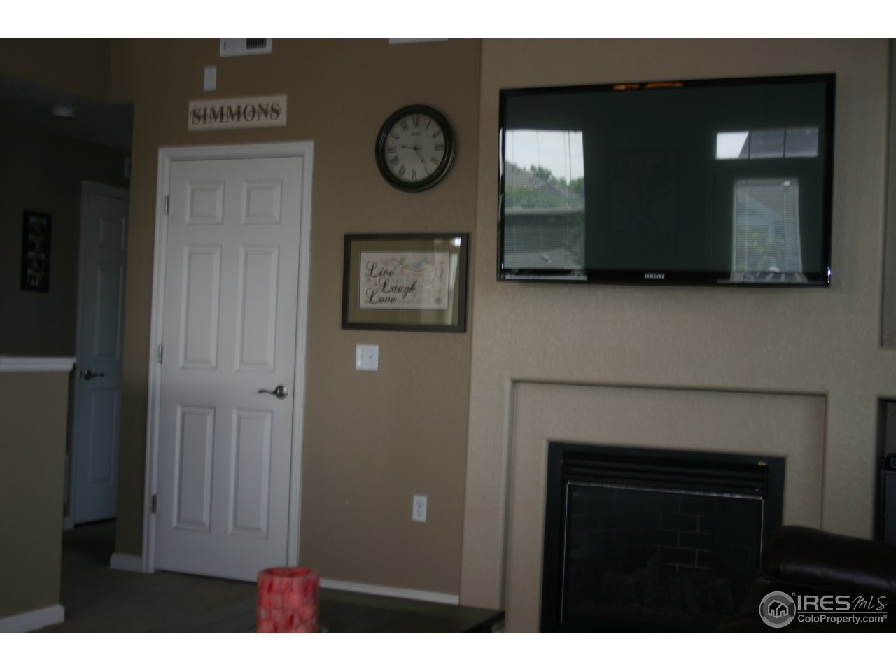 4501 Nelson Road, Unit 2203 Longmont, CO 80503 - Photo 9 of 23 Living Room