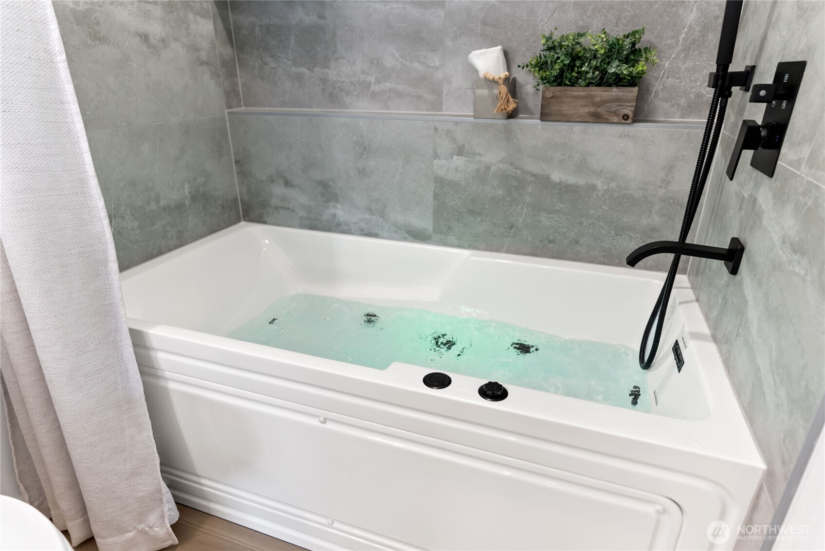 1510 Maple Lane, Unit 7 Kent, WA 98030 - Photo 33 of 40