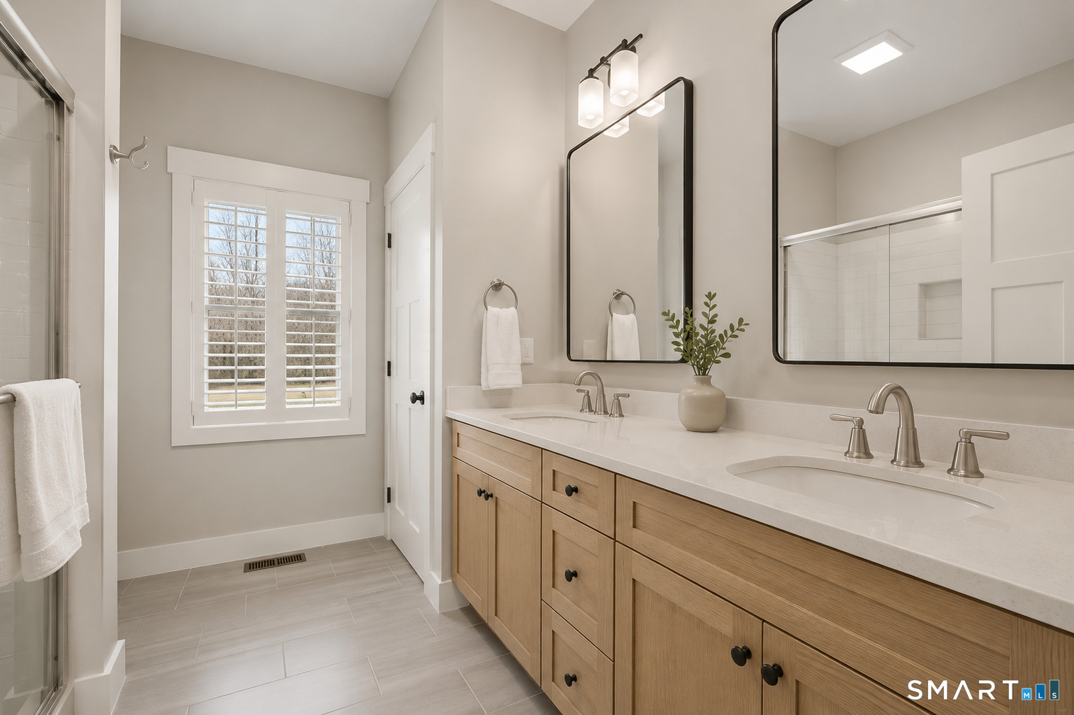 215 Chamberlain Hill Road, Unit 1 Haddam, CT 06441 - Photo 16 of 31 Gallery Image 16