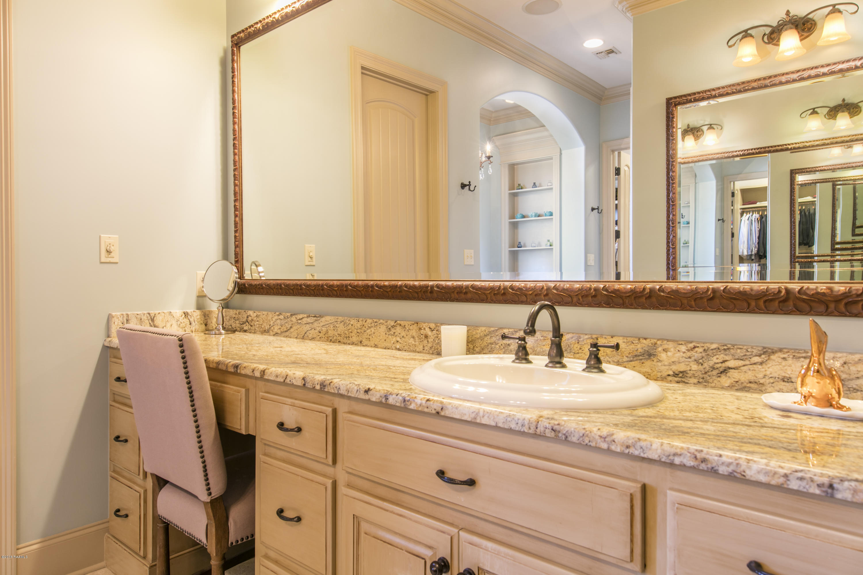 124 Huttingtower Lane Lafayette, LA 70508 - Photo 28 of 40 8 Master 4
