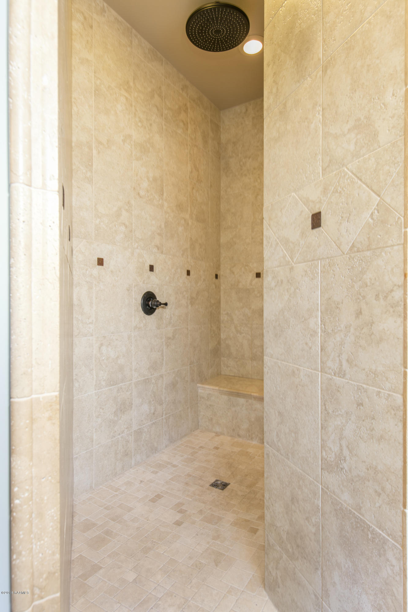 124 Huttingtower Lane Lafayette, LA 70508 - Photo 31 of 40 8 Master 7
