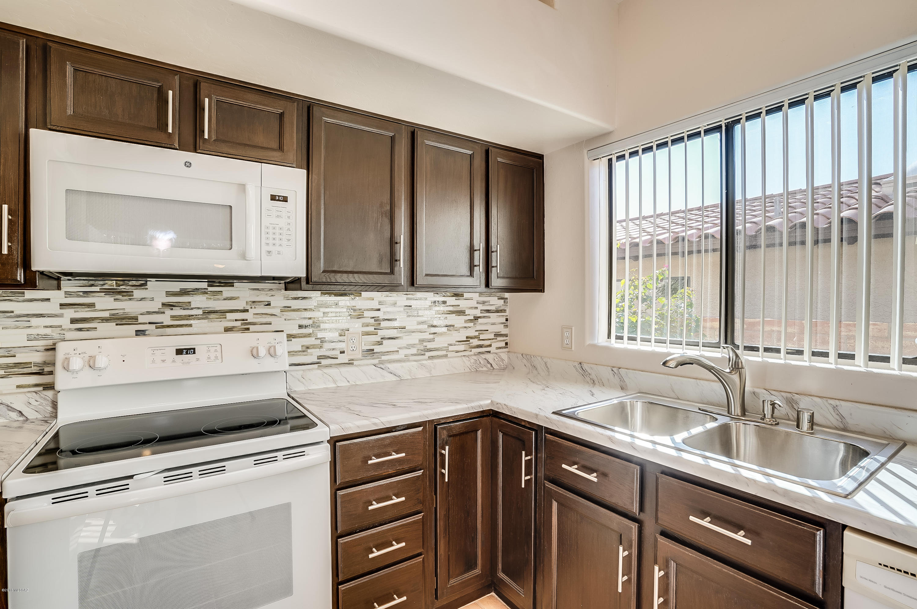 60 Silverado Oro Valley, AZ 85737 - Photo 26 of 50