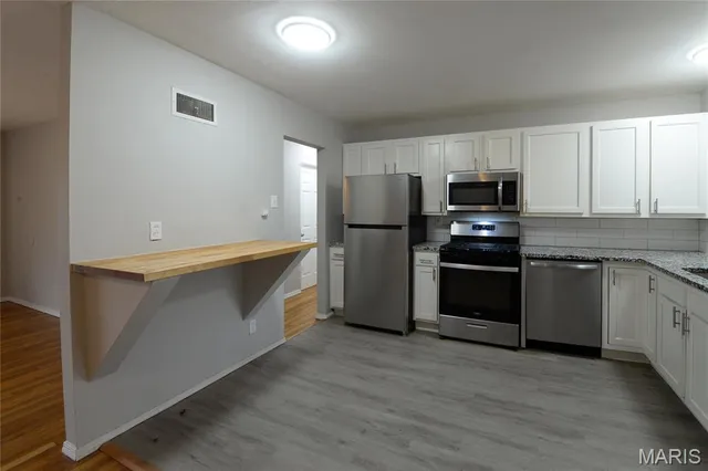 $199,995 | 1980 Parker Road, Florissant, MO 63033