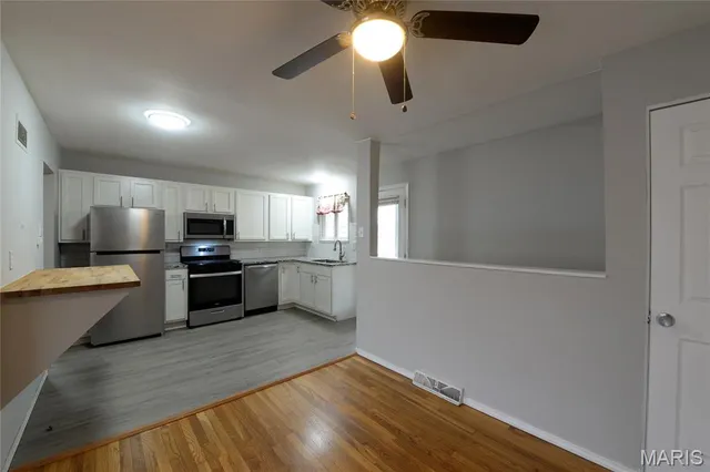 $199,995 | 1980 Parker Road, Florissant, MO 63033