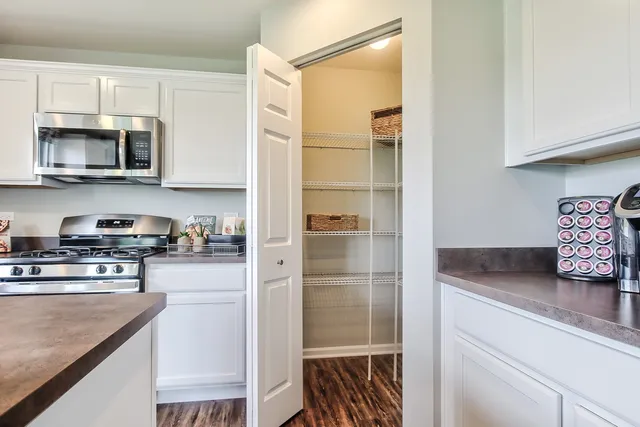 $483,490 | 1623 Patterson Avenue, North Aurora, IL 60542