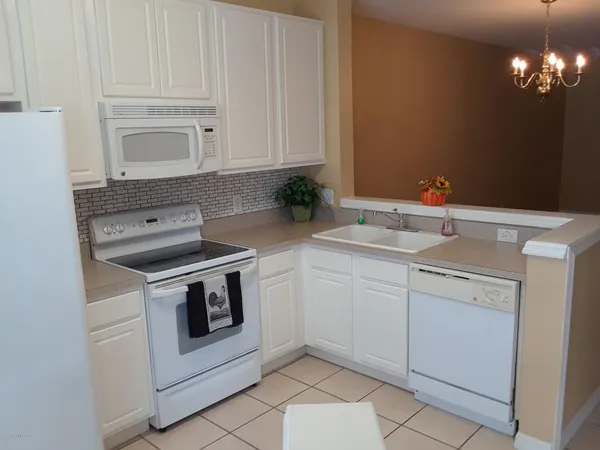 $1,750 | 1359 Hampton Park Lane, Melbourne, FL 32940