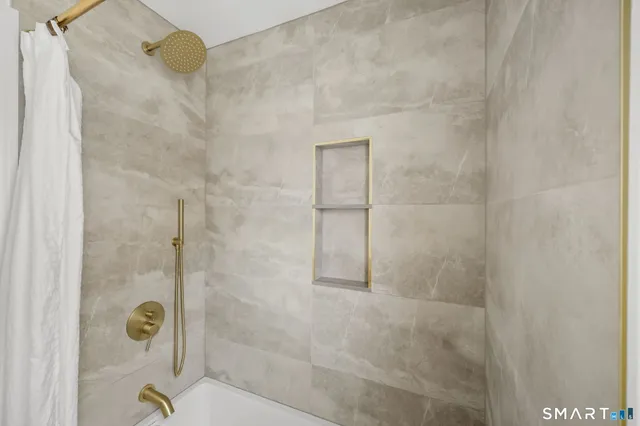 $3,500 | 19 Windy Knolls, Greenwich, CT 06831