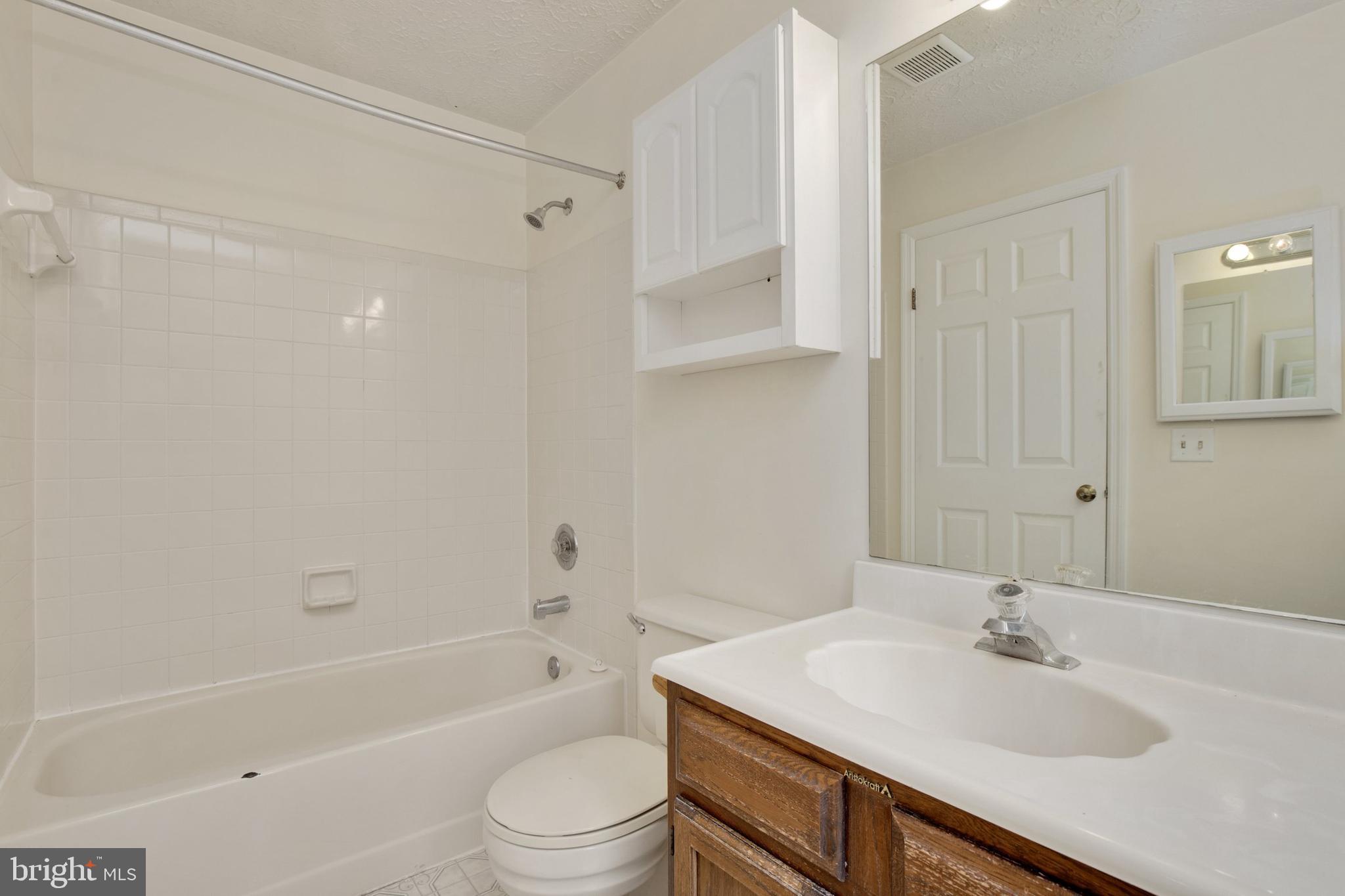 1918 East Beech Road Sterling, VA 20164 - Photo 23 of 31 Gallery Image 23