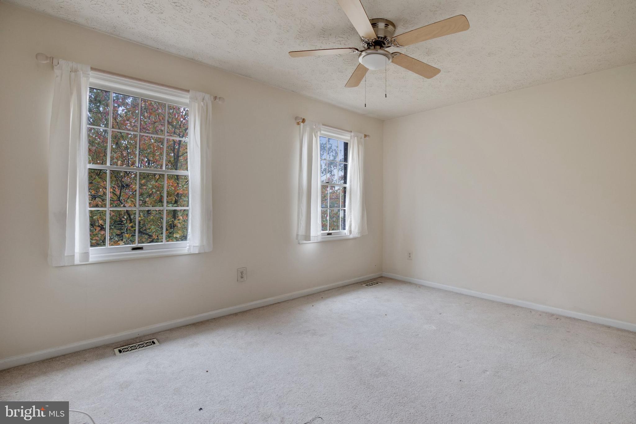 1918 East Beech Road Sterling, VA 20164 - Photo 28 of 31 Gallery Image 28