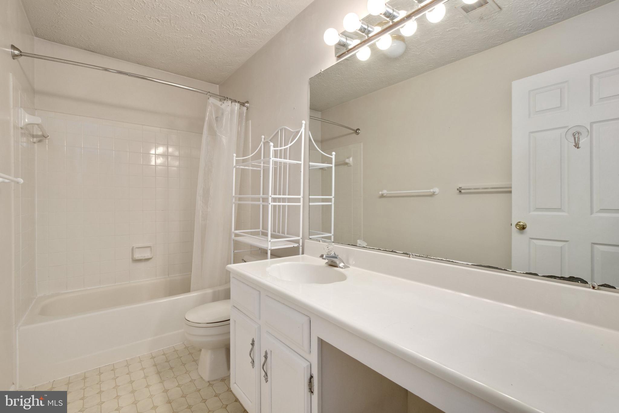 1918 East Beech Road Sterling, VA 20164 - Photo 29 of 31 Gallery Image 29