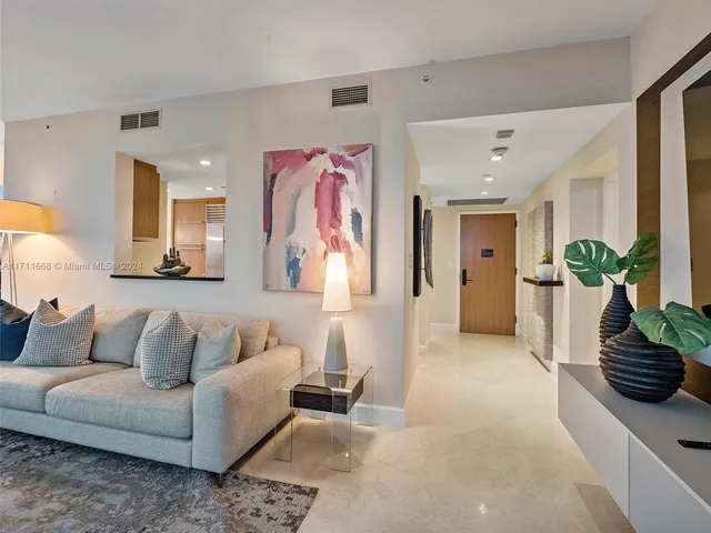 $32,000 | 101 20th Street, Unit 3002, Miami Beach, FL 33139