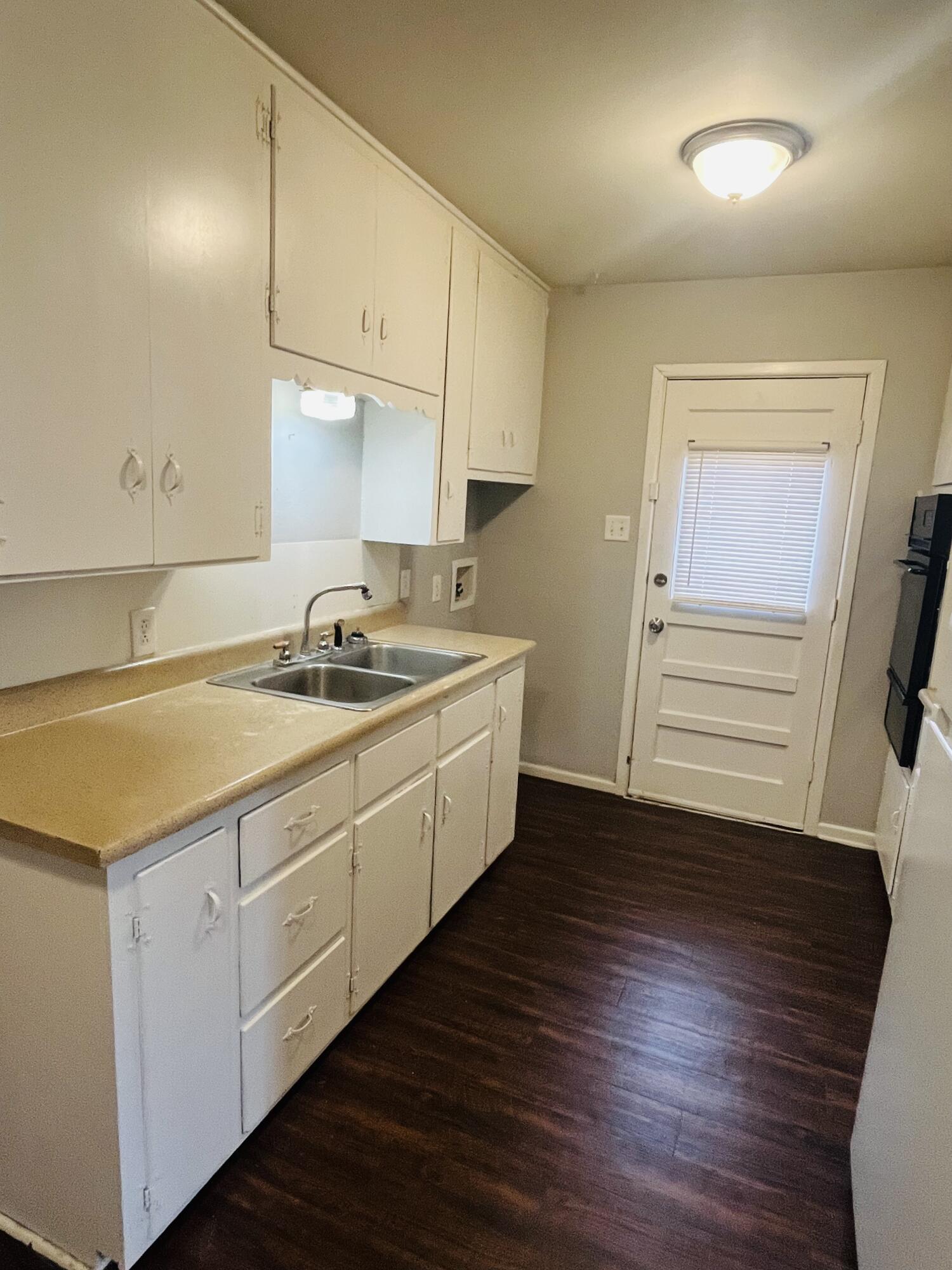 3511 35th Street, Unit B Lubbock, TX 79413 - Photo 7 of 15 35-5