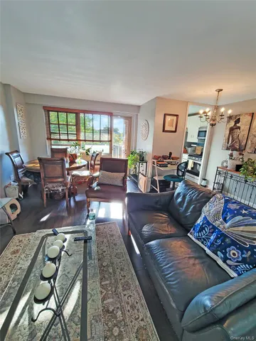 $379,999 | 971 Jerome Street, Unit 4L | East New York