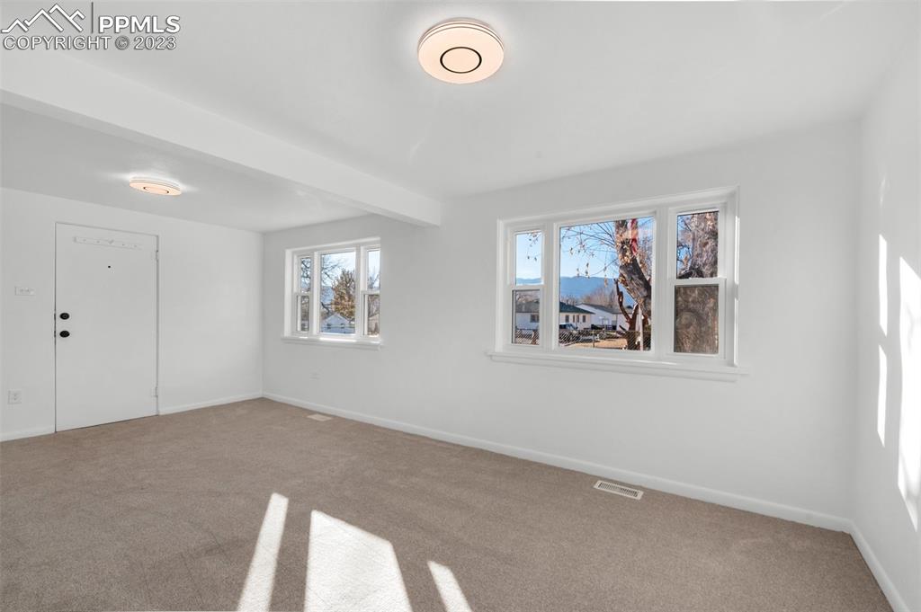 1007 Sunset Road Colorado Springs, CO 80909 - Photo 7 of 32
