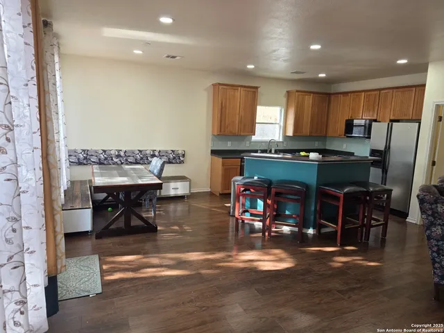 $2,400 | 14016 Auberry Drive, Helotes, TX 78023