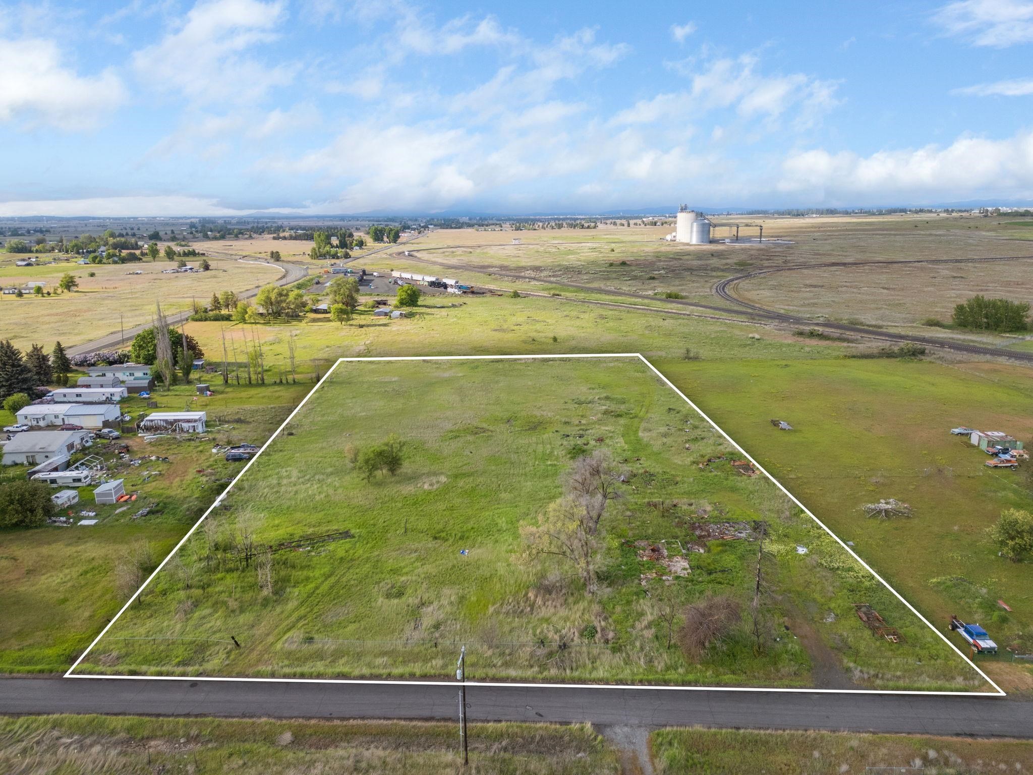 13808 West Taylor Road Cheney, WA 99004 - Photo 1 of 14