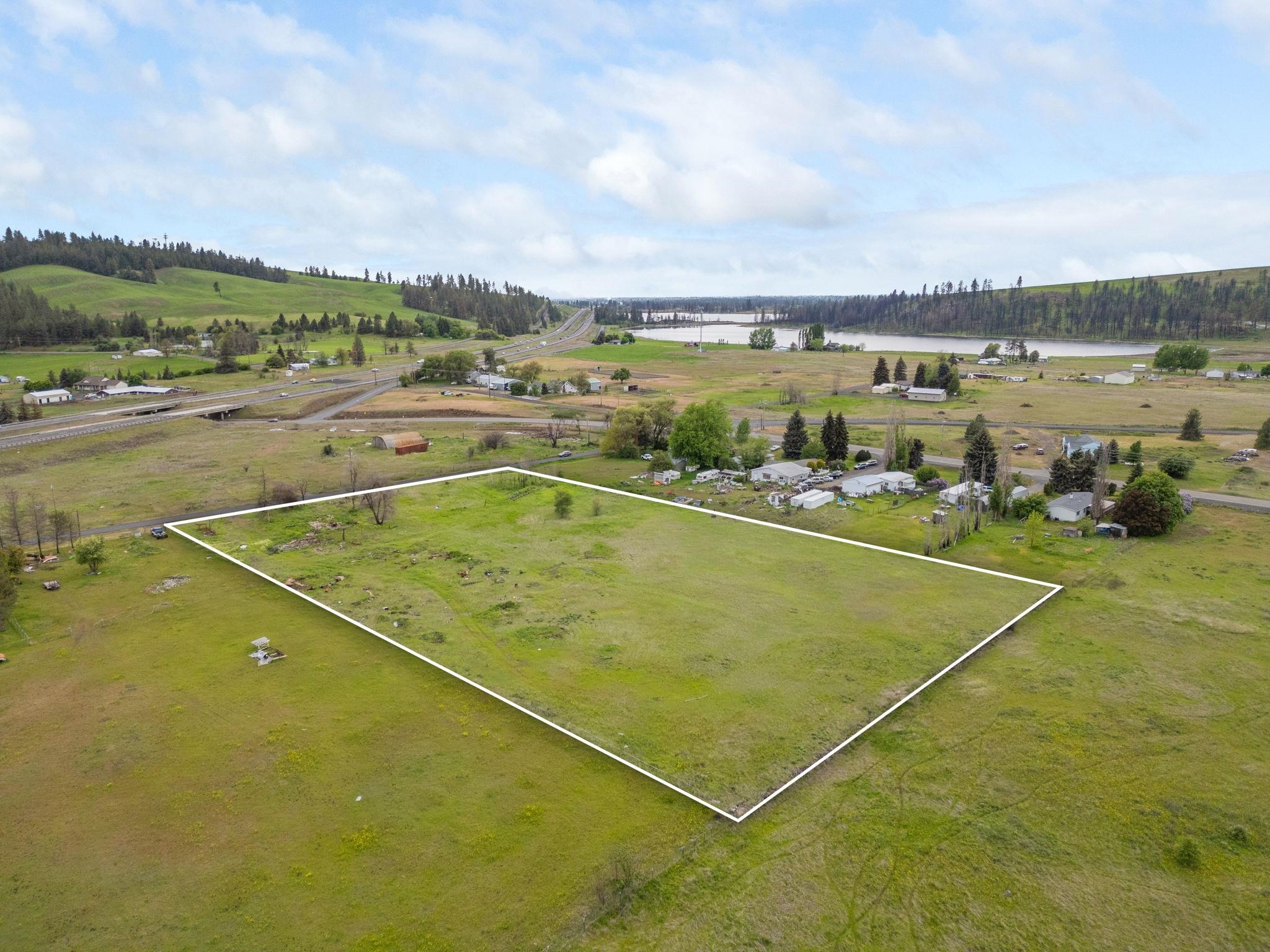 13808 West Taylor Road Cheney, WA 99004 - Photo 2 of 14