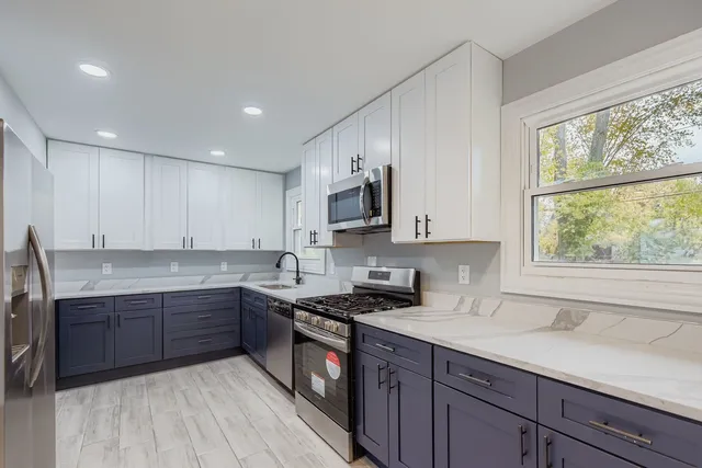 $220,000 | 182 Washington Street, Park Forest, IL 60466