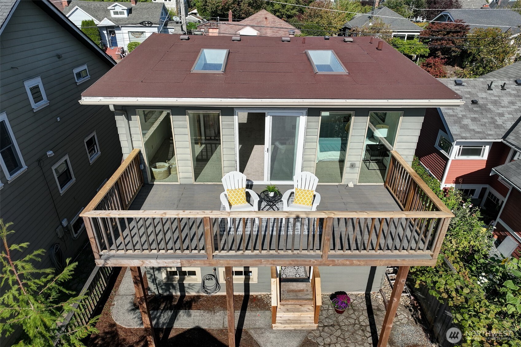 737 North 80th Street Seattle, WA 98103 - Photo 30 of 35