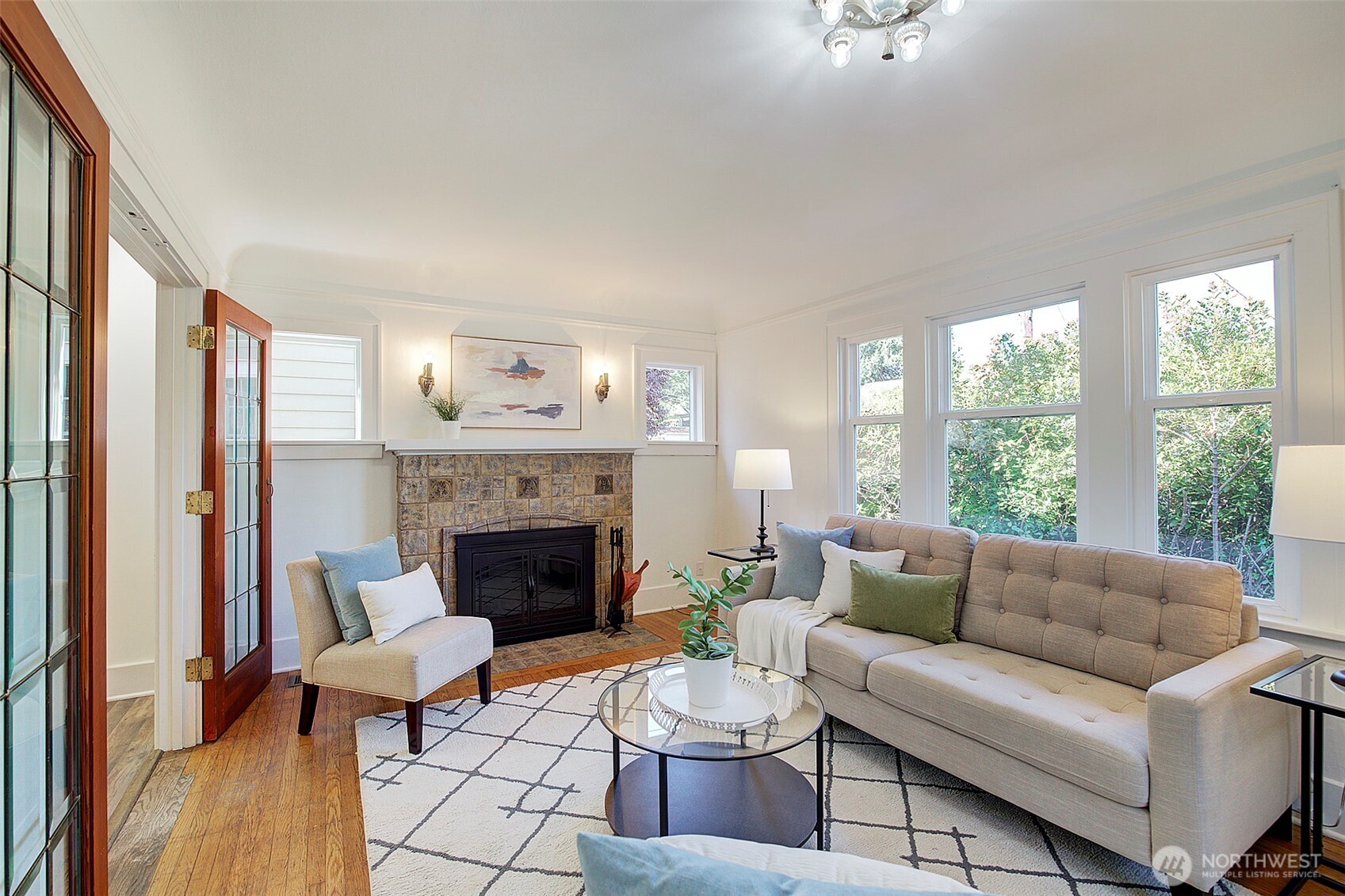 737 North 80th Street Seattle, WA 98103 - Photo 3 of 35