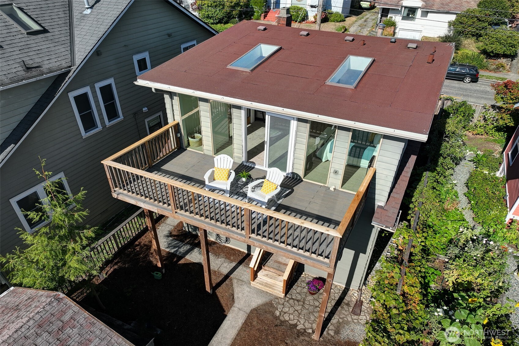 737 North 80th Street Seattle, WA 98103 - Photo 31 of 35