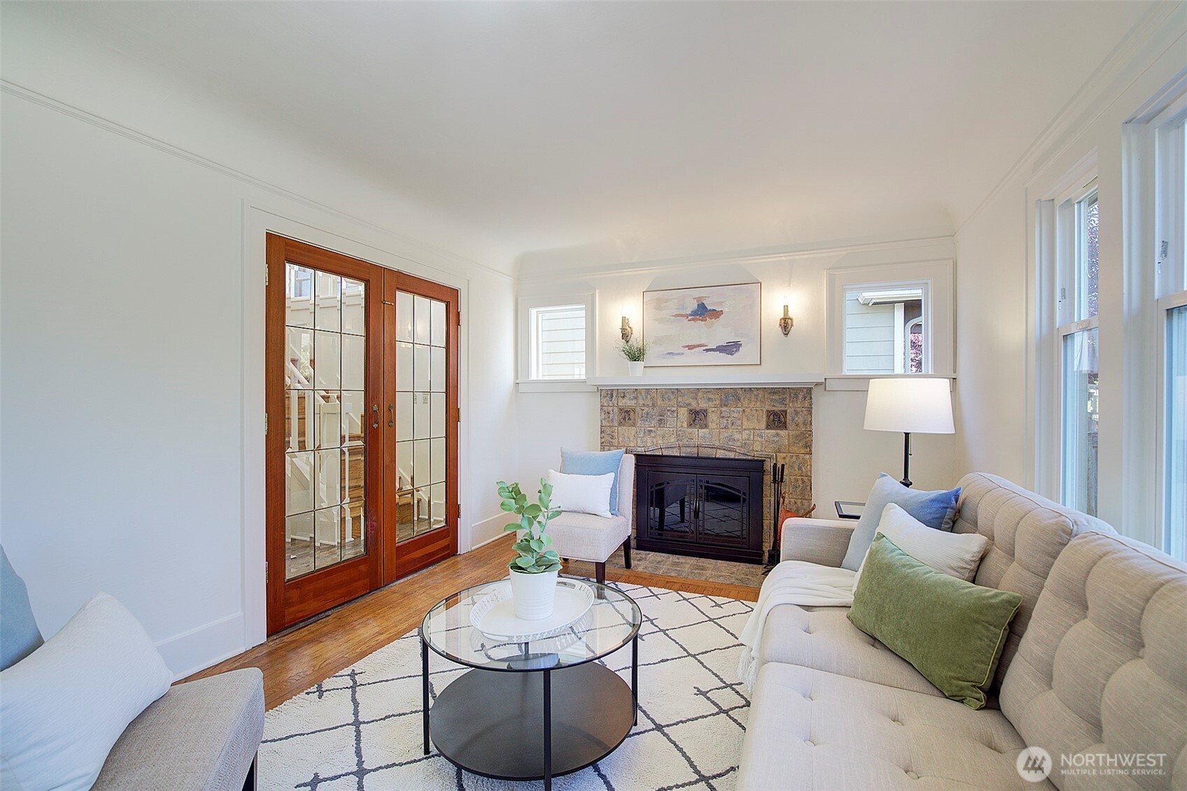 737 North 80th Street Seattle, WA 98103 - Photo 5 of 35