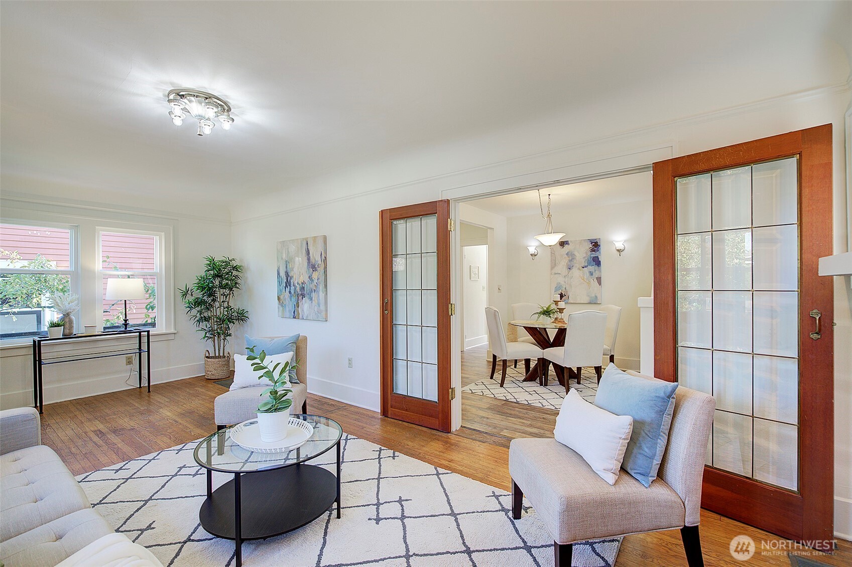 737 North 80th Street Seattle, WA 98103 - Photo 6 of 35