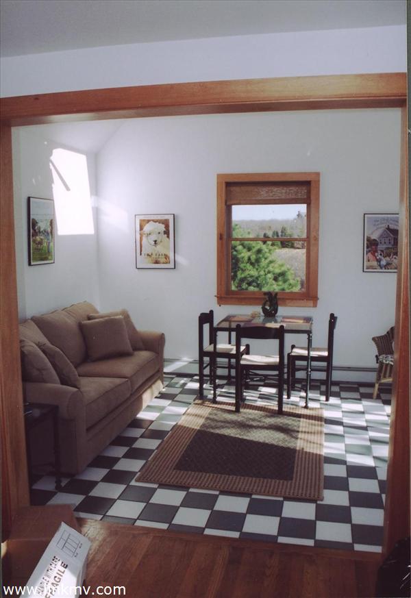 26 West Farm Road West Tisbury, MA 02568 - Photo 3 of 22 http://d1qzqeyxiitrap.cloudfront.net/photos/22803/600/bafc528c.jpg