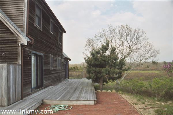 26 West Farm Road West Tisbury, MA 02568 - Photo 7 of 22 http://d1qzqeyxiitrap.cloudfront.net/photos/22803/600/edd8acbc.jpg
