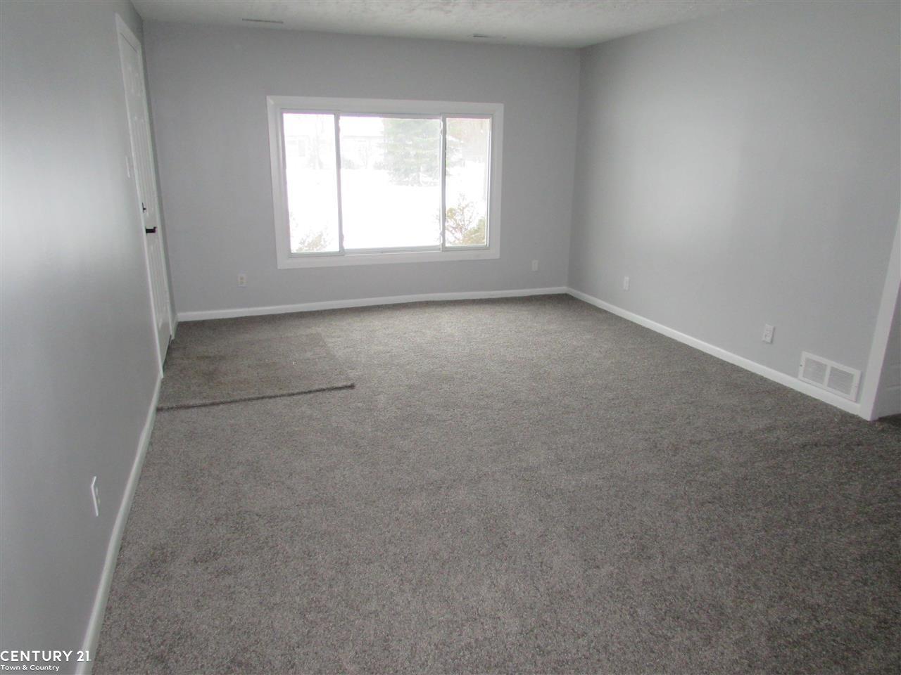 1904 June Rochester Hills Rochester, MI 48309 - Photo 3 of 21