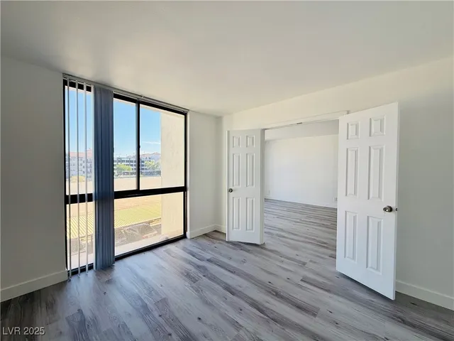 $1,750 | 3930 South University Center Drive, Unit 308, Las Vegas, NV 89119