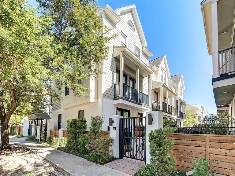 3217 Maxroy Street Houston, TX 77008 - Photo 1 of 27