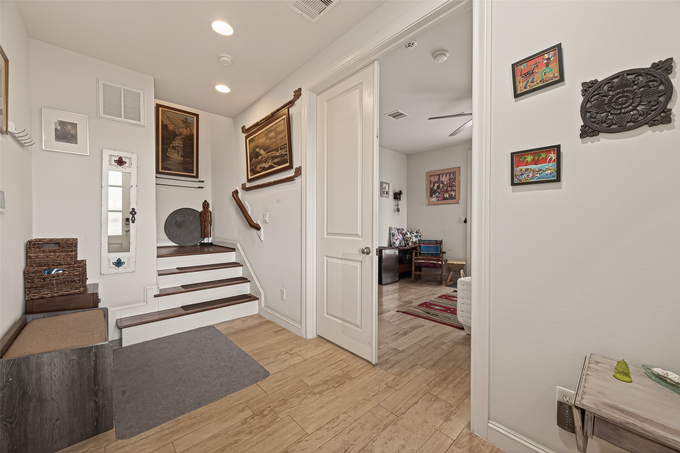 3217 Maxroy Street Houston, TX 77008 - Photo 6 of 27