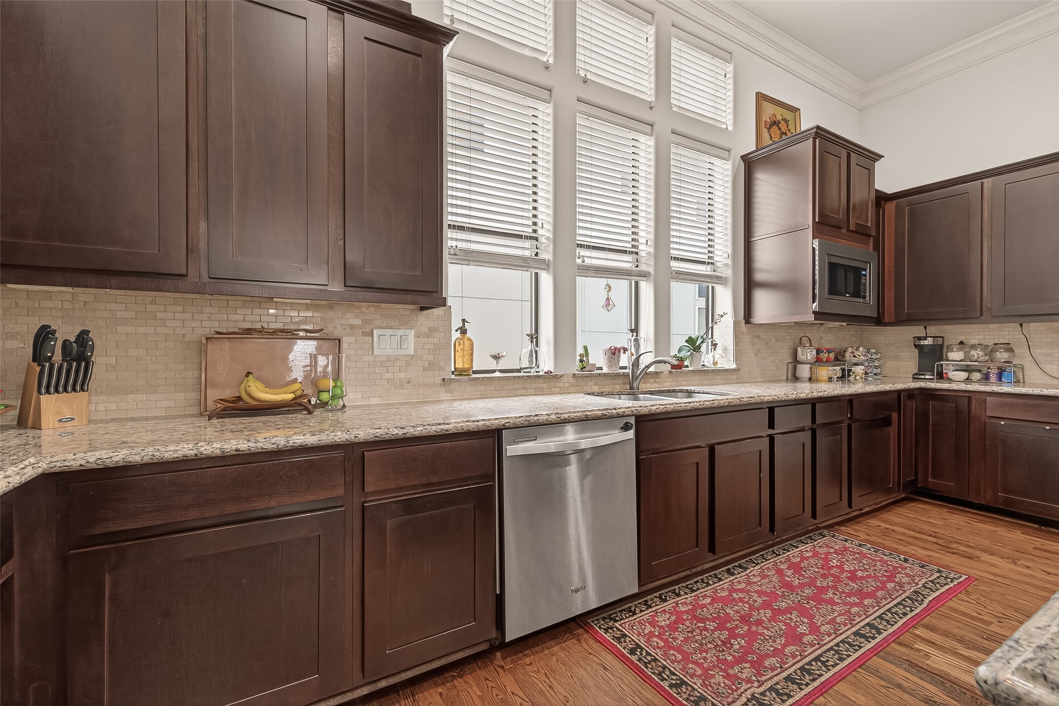 3217 Maxroy Street Houston, TX 77008 - Photo 9 of 27