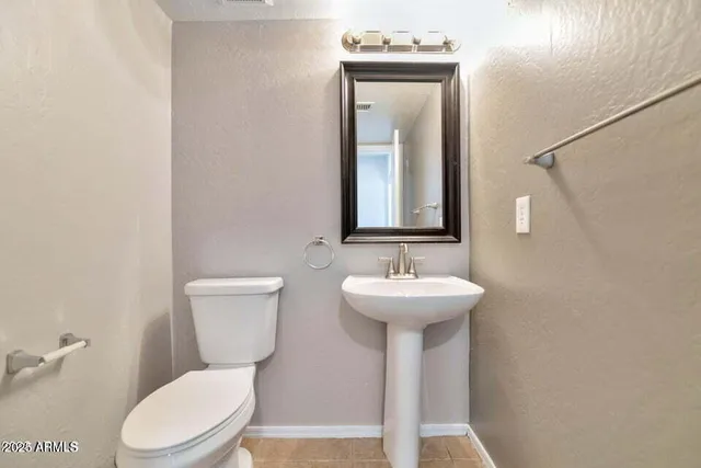 $3,495 | 8782 East Pinchot Avenue, Scottsdale, AZ 85251